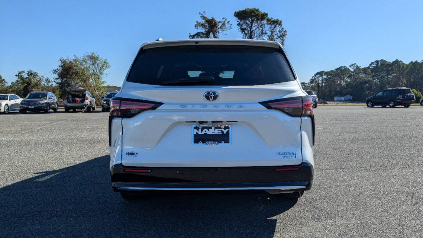 2023 toyota sienna platinum 7-passenger