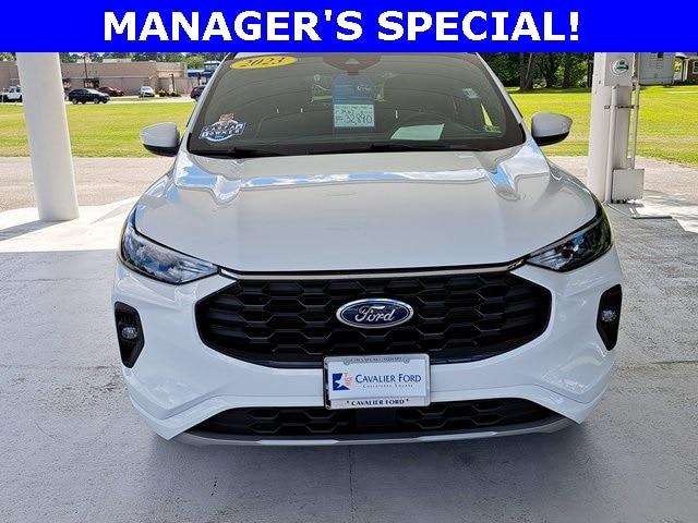 2023 ford escape st-line select