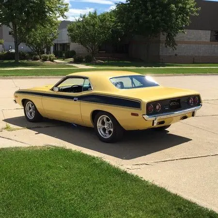 383 cid - 4 speed - 6 pack car - dana 60 - southern car