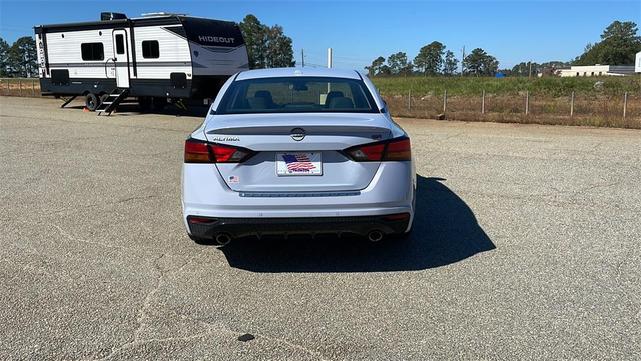2023 nissan altima 2.5 sr