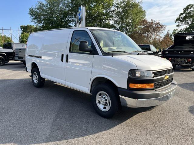 2023 chevrolet express 2500 rwd 2500 regular wheelbase wt