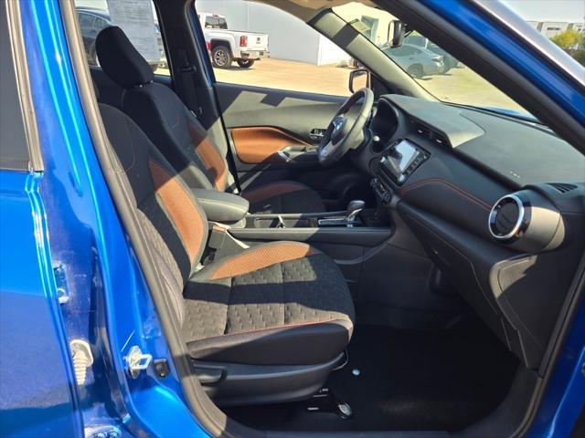 2021 nissan kicks sr