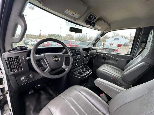 2017 chevrolet express 3500 ls