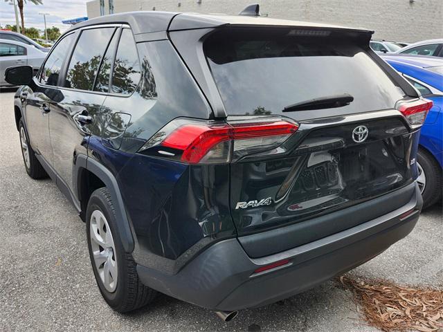 2022 toyota rav4 le