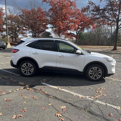 2020 ford escape sel