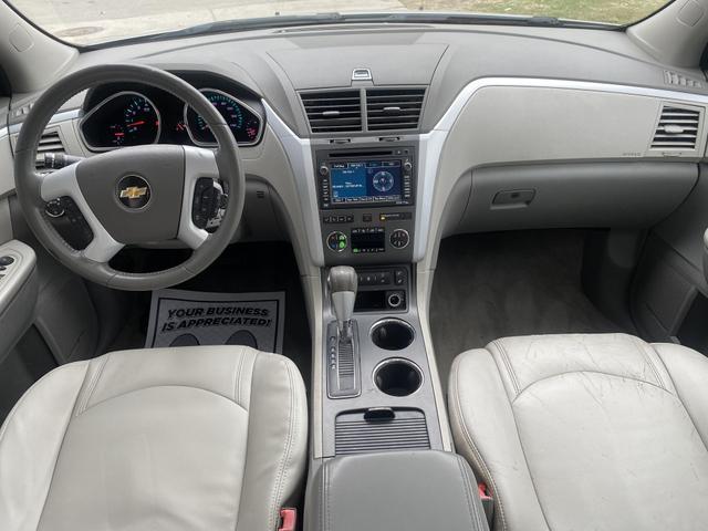2011 chevrolet traverse 2lt