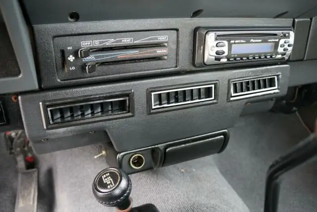 1989 jeep wrangler islander 4x4 5-speed manual no reserve see youtube video