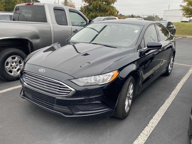 2017 ford fusion se