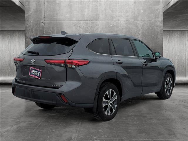 2021 toyota highlander xle