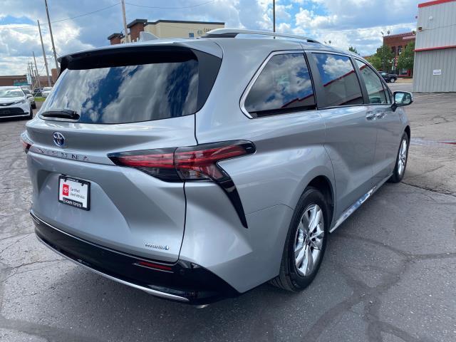 2023 toyota sienna limited
