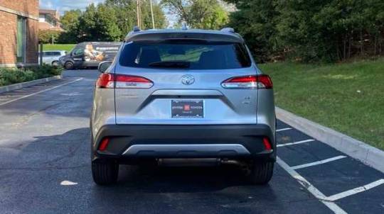2022 toyota corolla cross le