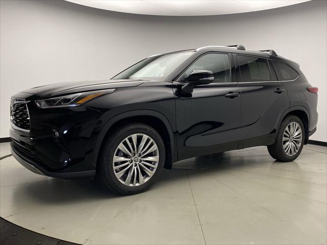 2022 toyota highlander platinum