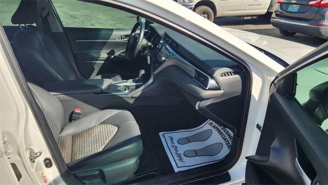 2018 toyota camry se