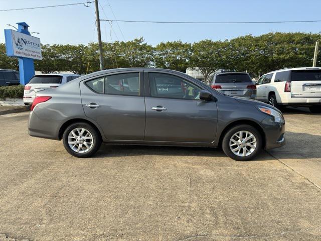 2018 nissan versa 1.6 sv