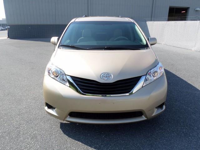 2012 toyota sienna le 7-passenger auto access seat le 7-passenger auto access seat 4dr mini-van for sale in milford, delaware