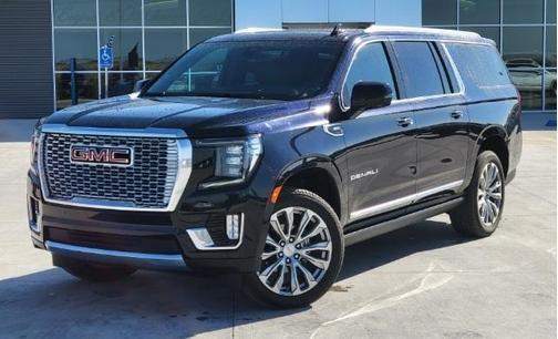 2022 gmc yukon xl in milwaukee, wisconsin