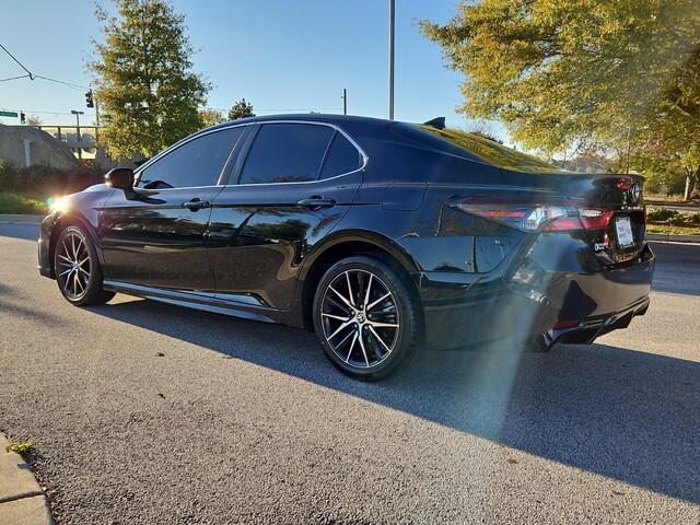2022 toyota camry se