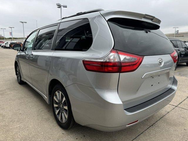 2020 toyota sienna xle