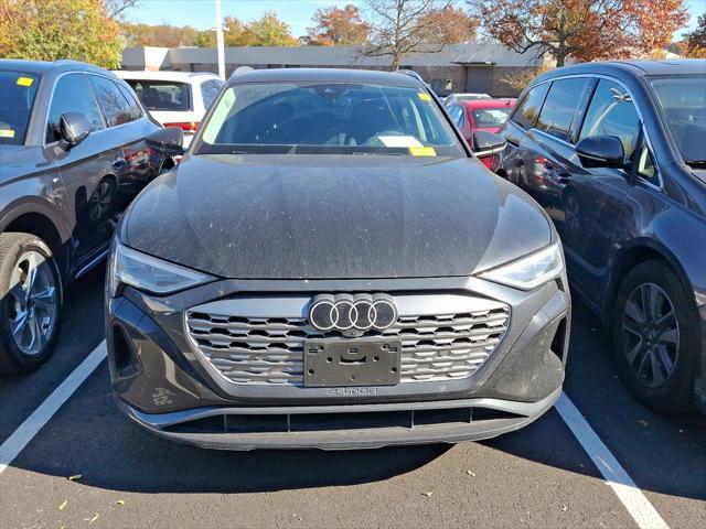 2024 audi q8 e-tron premium plus