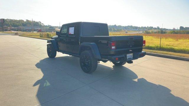 2024 jeep gladiator sport
