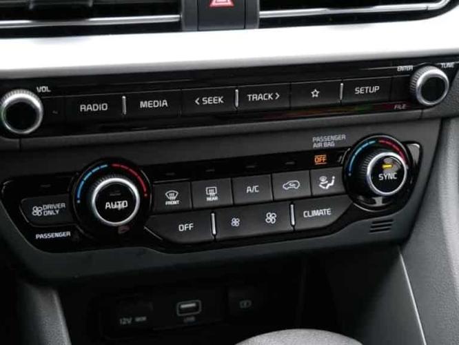 2021 kia niro lx in minneapolis, minnesota