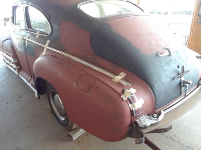 straight 8-factory dual carbs--running project