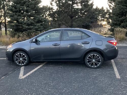 2015 toyota corolla s 1.8 l 4dr auto 98,100 miles well maintained runs and drives