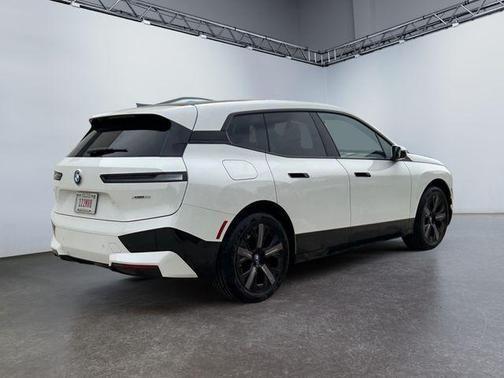 2024 bmw ix in milwaukee, wisconsin