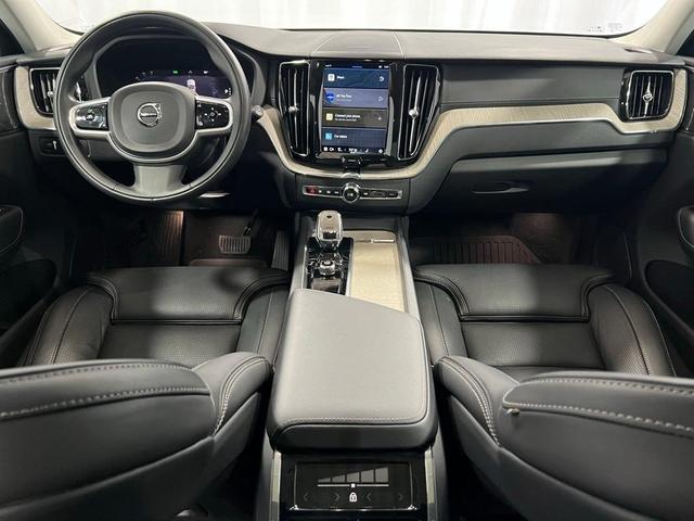 2022 volvo xc60 b5 inscription