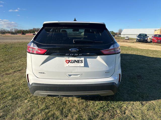 2022 ford edge sel