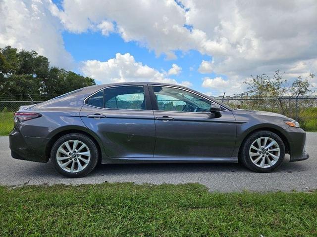 2023 toyota camry le