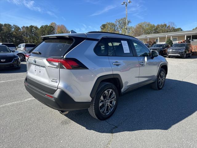 2022 toyota rav4 hybrid xle premium