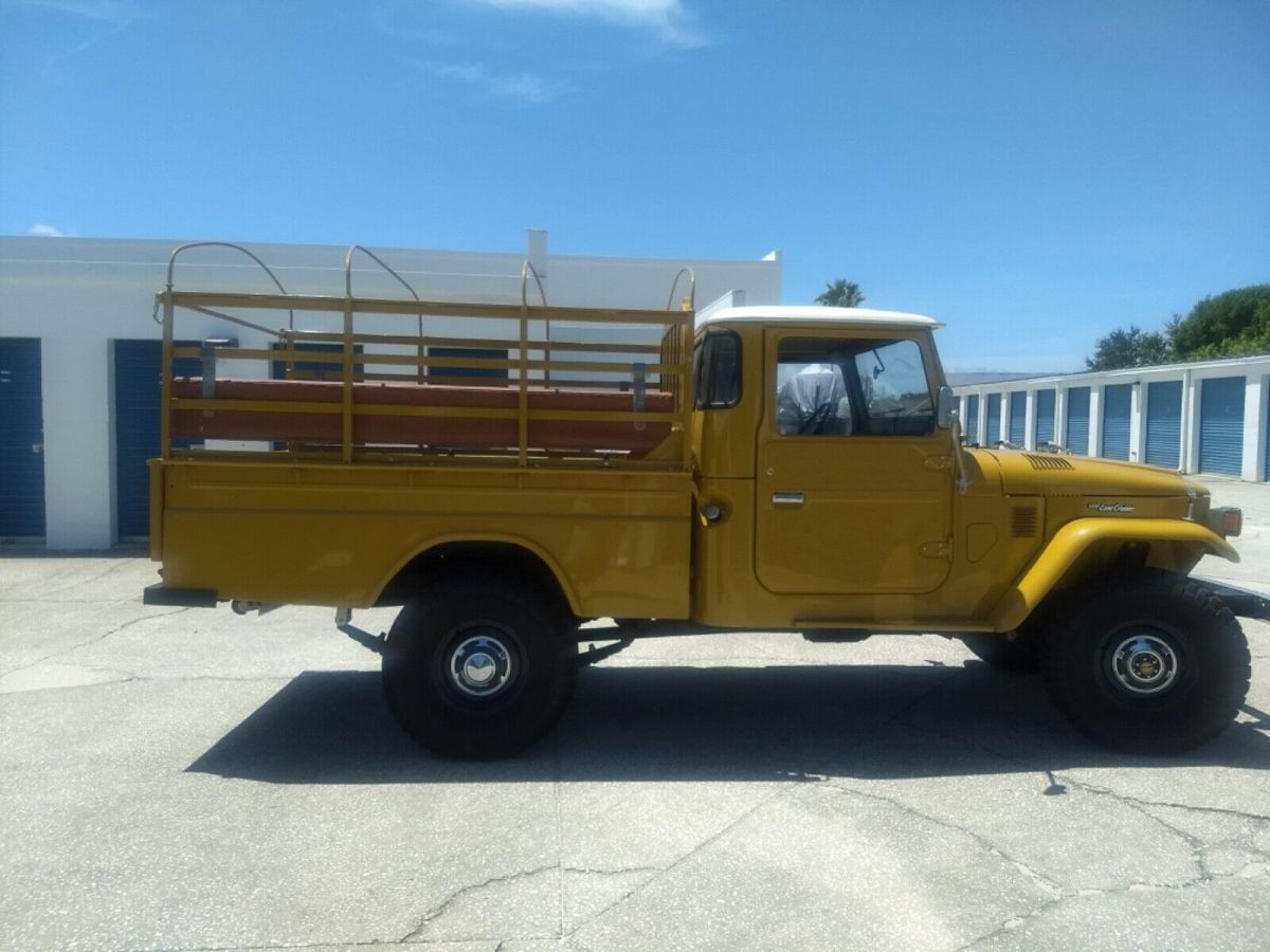 1975 toyota land cruiser hj45