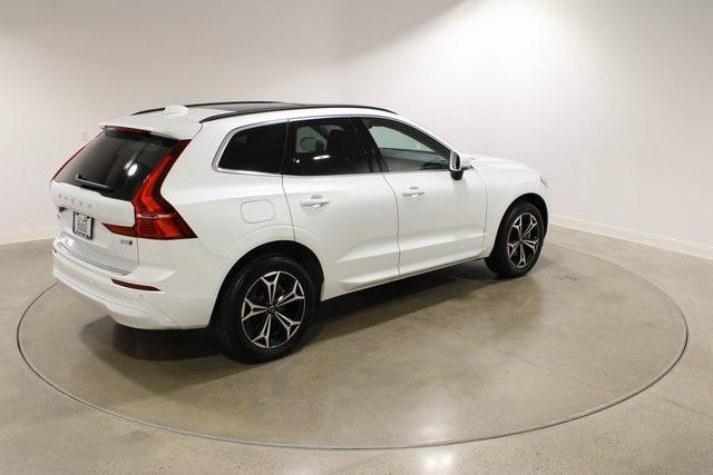 2022 volvo xc60 b5 momentum