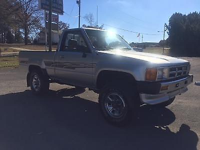 1986 toyota 4x4 pickup sr5 22re efi