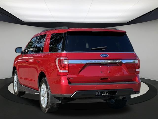 2021 ford expedition xlt