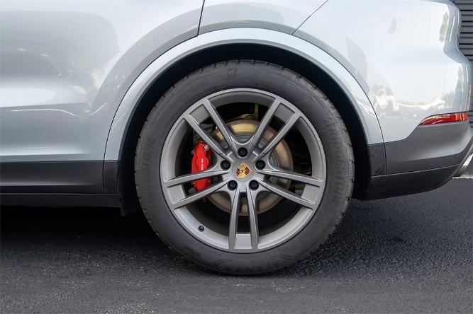 cpo 2024 porsche cayenne s