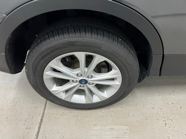 2019 ford escape s