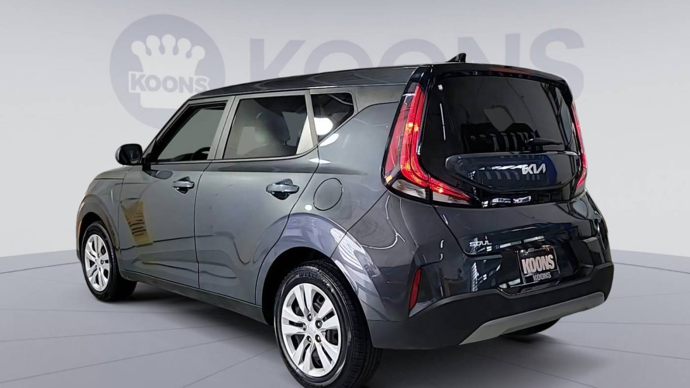 2023 kia soul lx