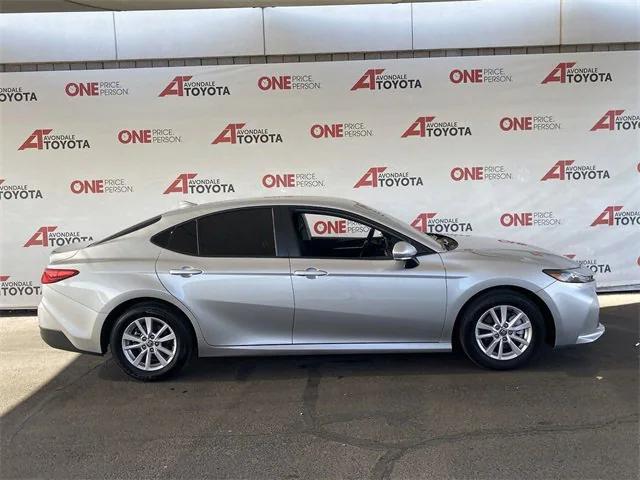 2025 toyota camry le