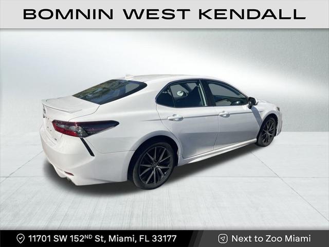 2024 toyota camry se