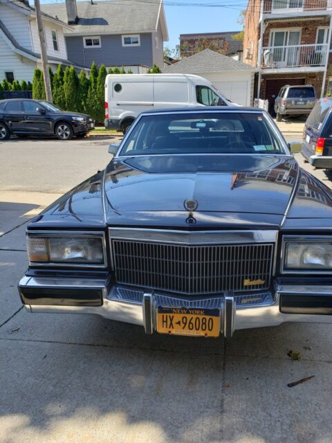 1991 cadillac brougham d elegance runs good stops good