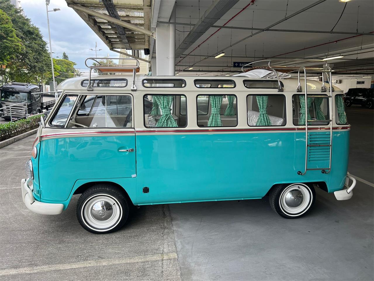 1972 volkswagen bus