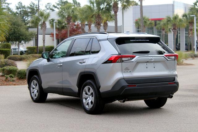 2021 toyota rav4 le