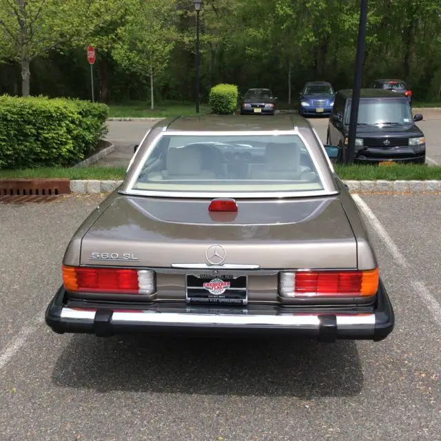 1987 mercedes benz 560 sl 15,500 original miles- hard soft top