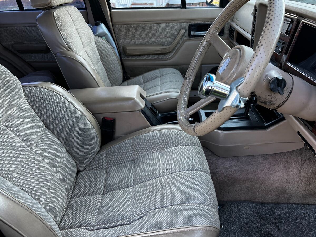 1994 jeep cherokee rhd