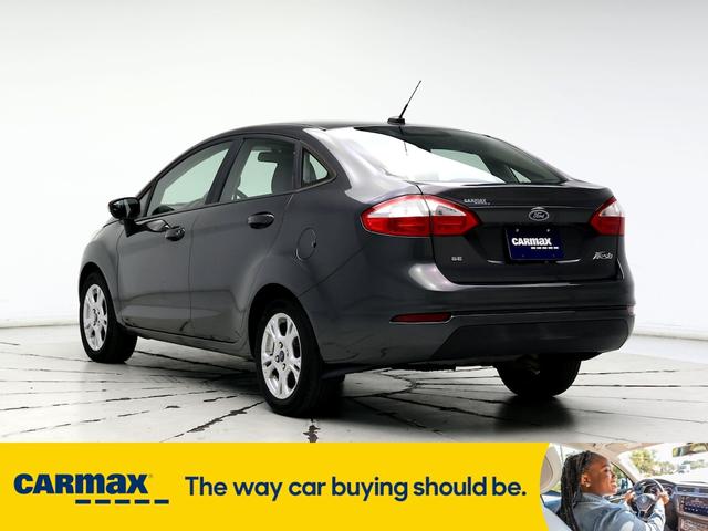 2015 ford fiesta se