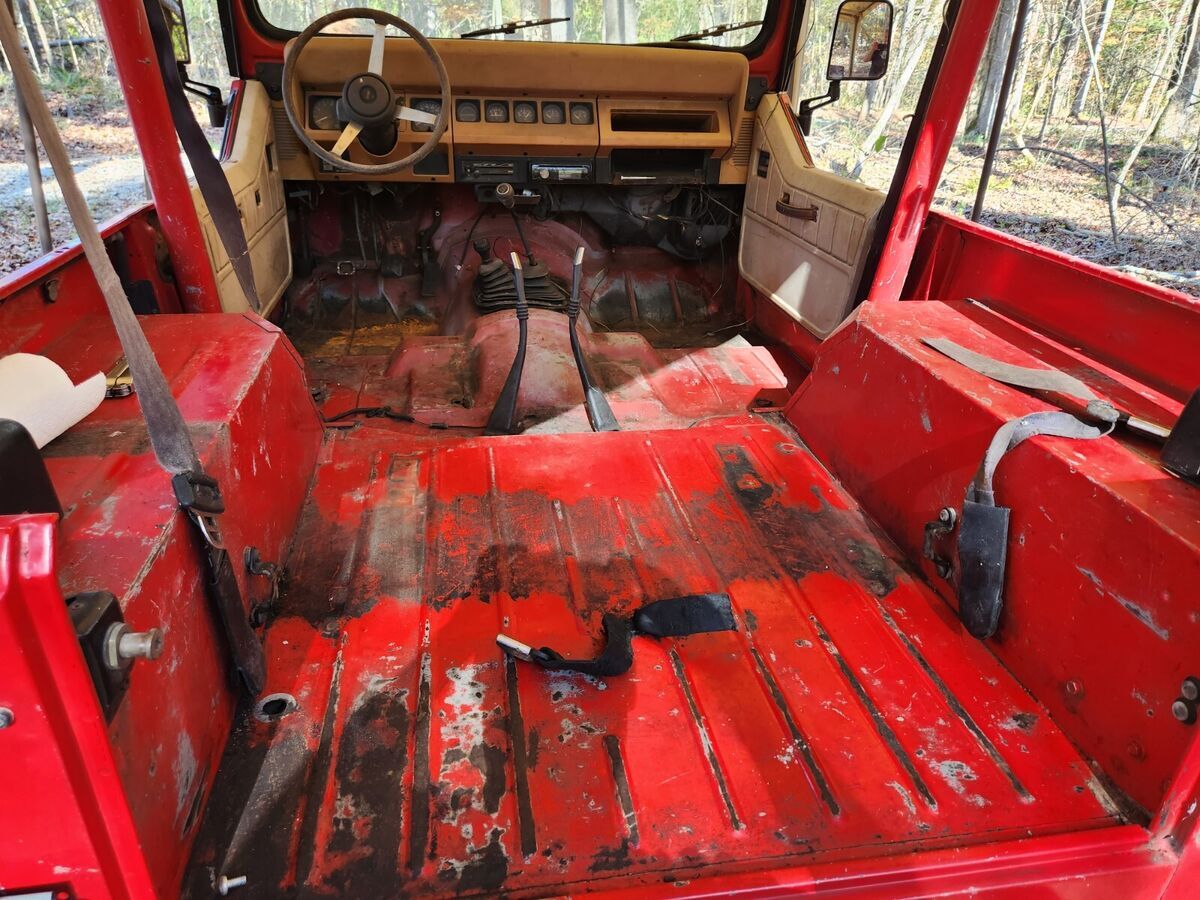 1994 jeep wrangler yj - not running - new parts - build your dreams