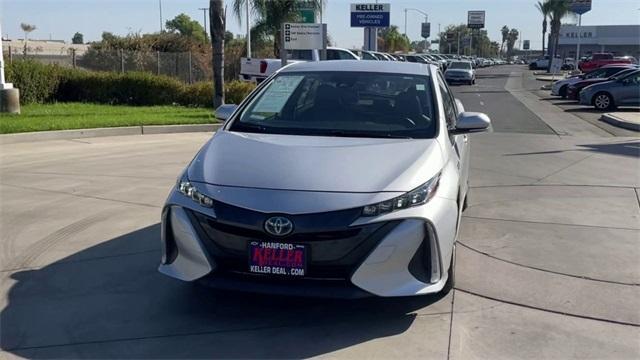 2020 toyota prius prime xle