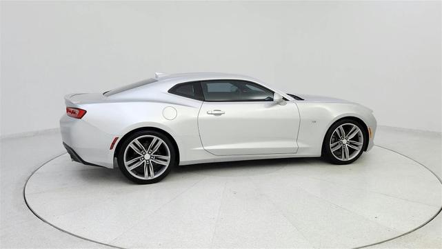 2017 chevrolet camaro 1lt